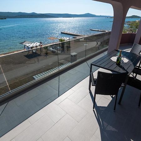 Euroholiday Apartments Туран Екстериор снимка