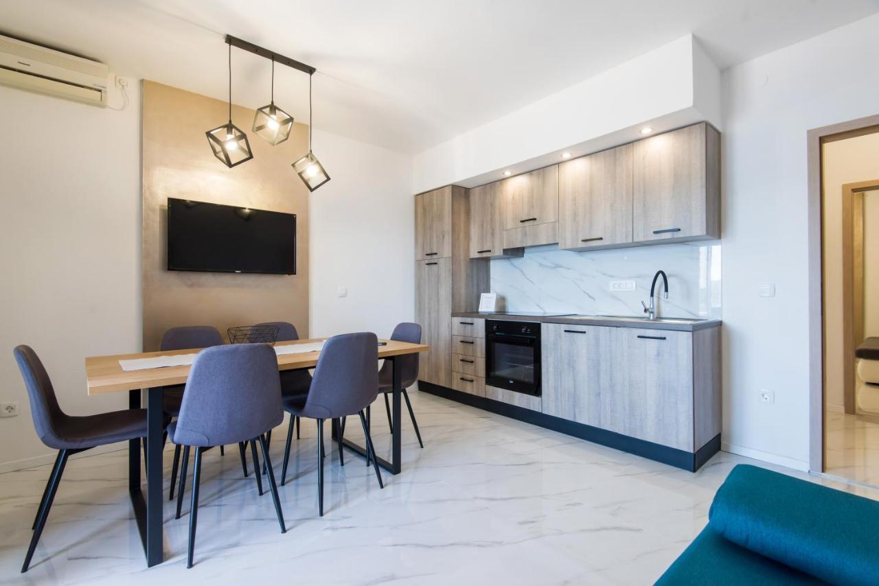 Euroholiday Apartments Туран Екстериор снимка