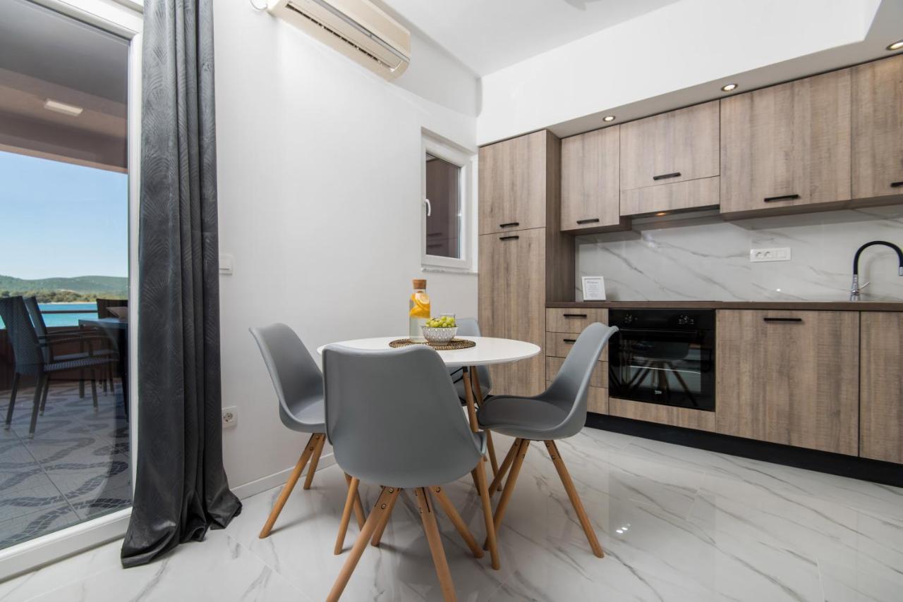 Euroholiday Apartments Туран Екстериор снимка