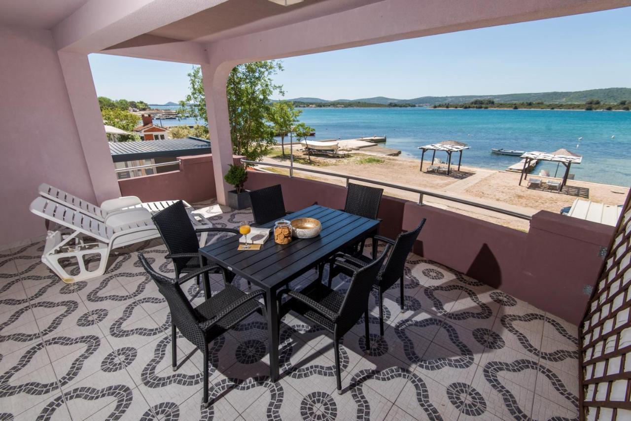 Euroholiday Apartments Туран Екстериор снимка