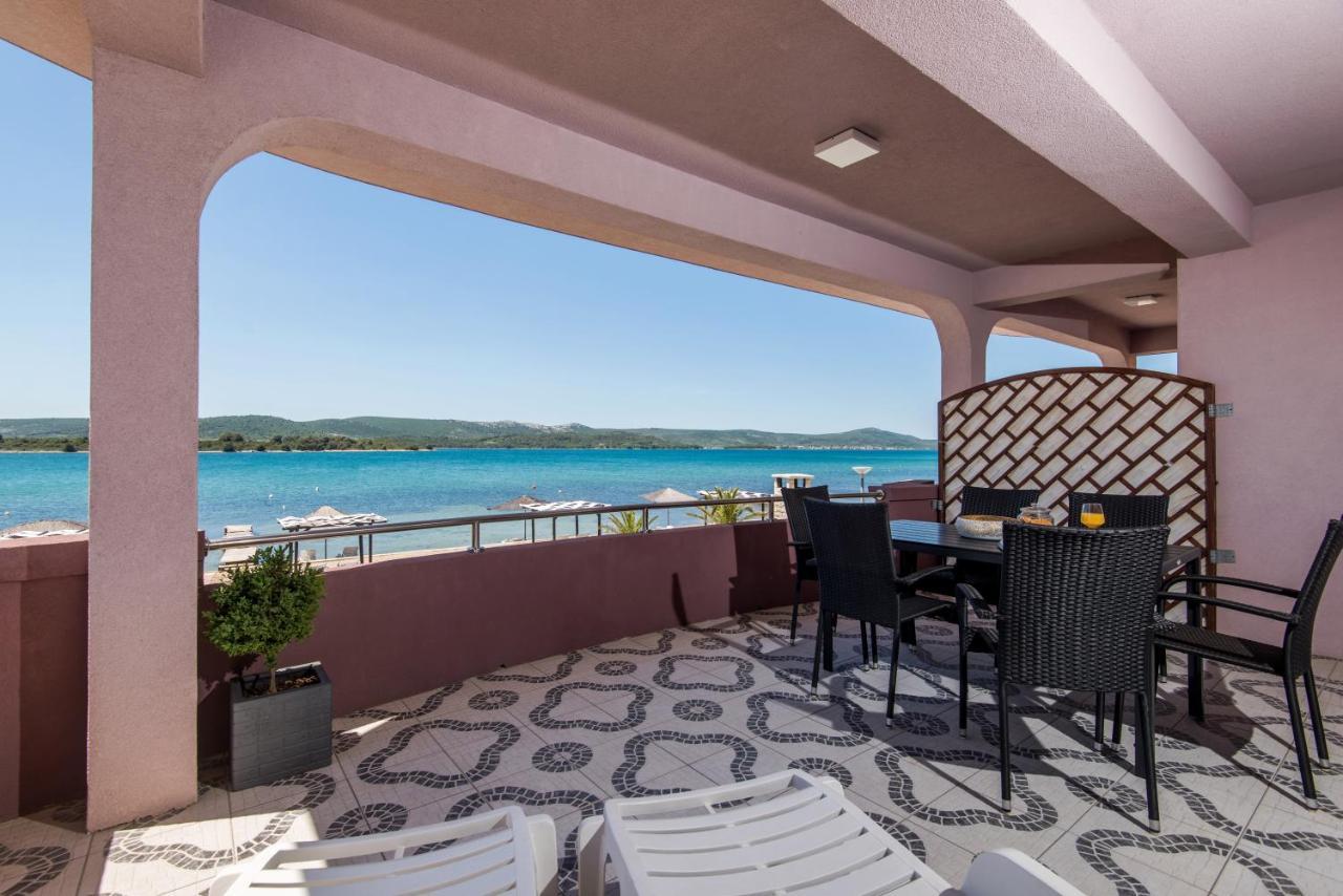 Euroholiday Apartments Туран Екстериор снимка