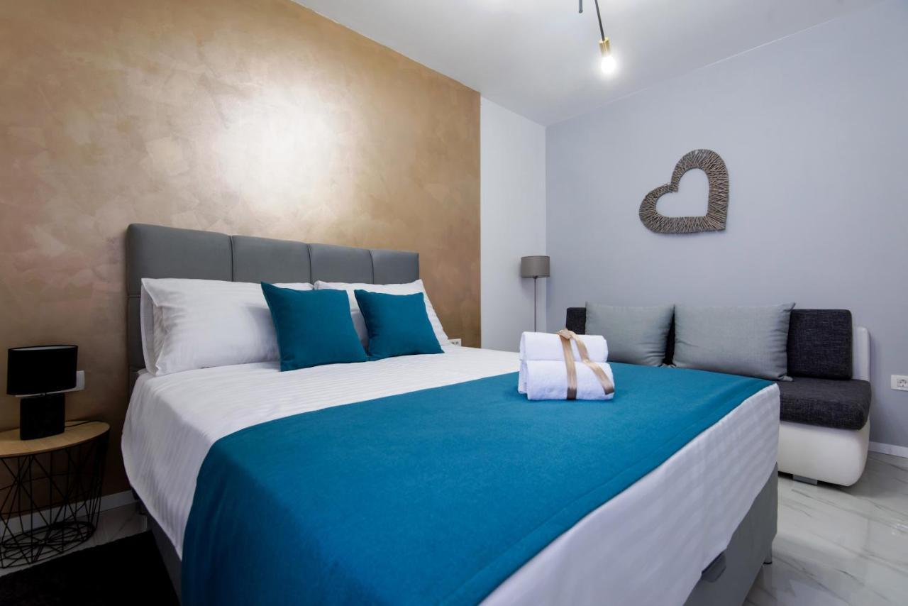 Euroholiday Apartments Туран Екстериор снимка
