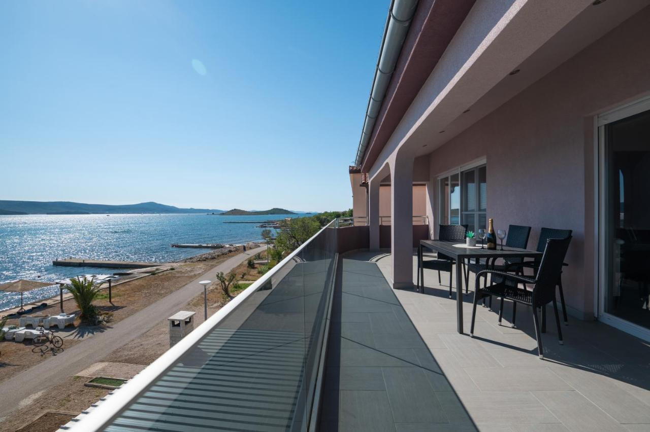 Euroholiday Apartments Туран Екстериор снимка