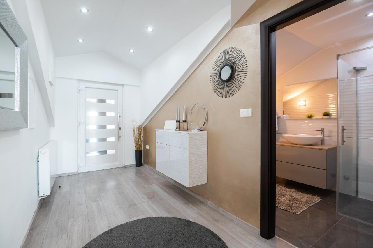 Euroholiday Apartments Туран Екстериор снимка