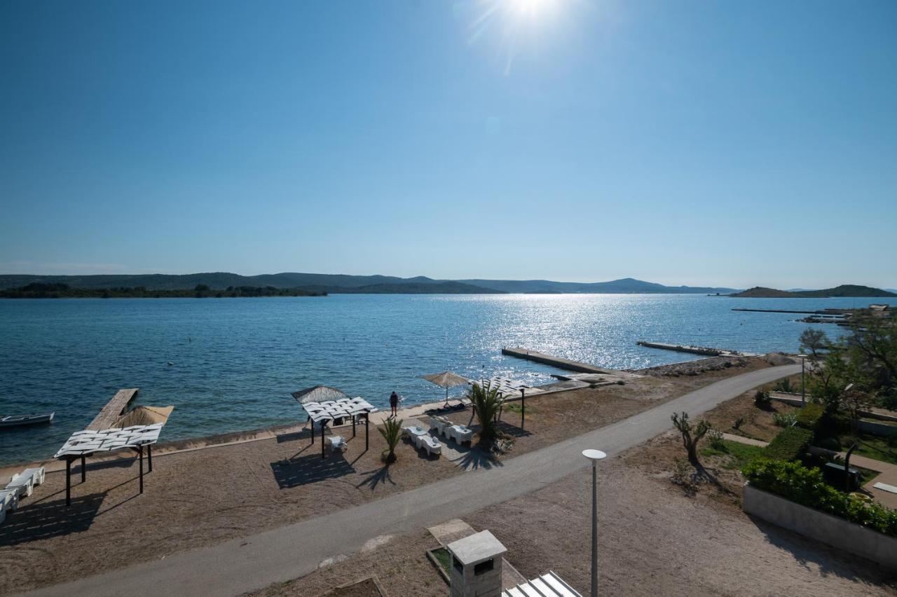 Euroholiday Apartments Туран Екстериор снимка