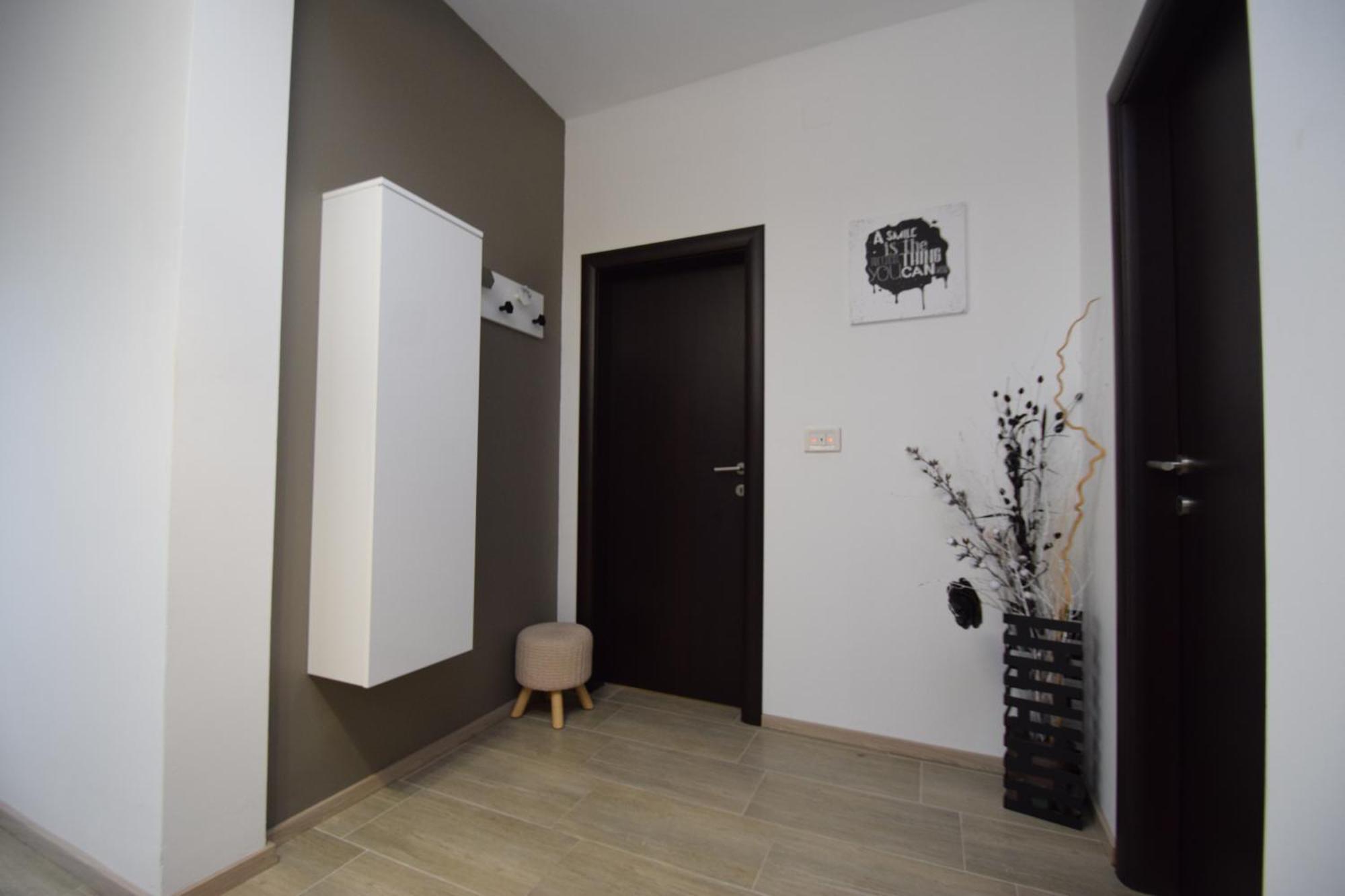 Euroholiday Apartments Туран Екстериор снимка