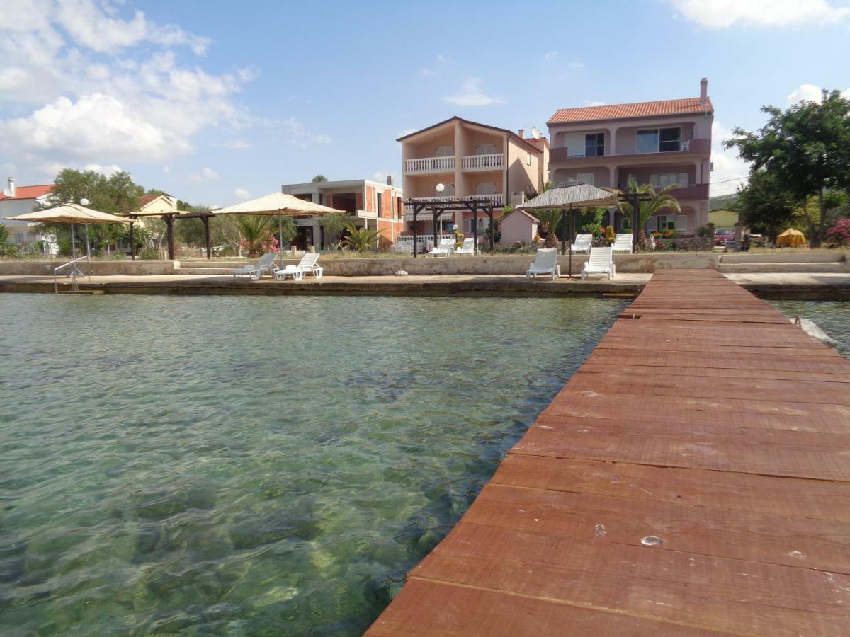 Euroholiday Apartments Туран Екстериор снимка